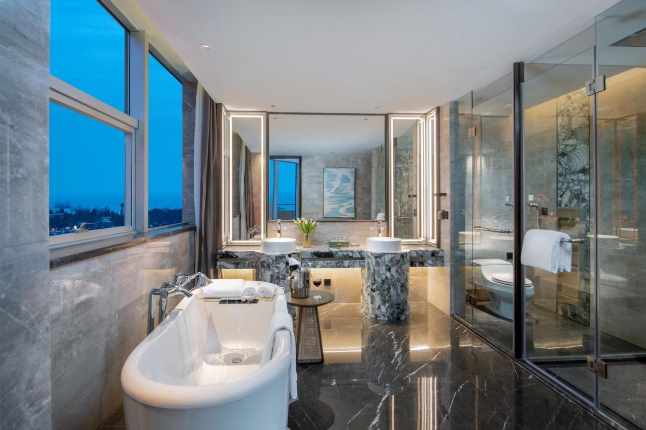 Golden Shining New Century Grand Hotel بيهاي المظهر الخارجي الصورة
