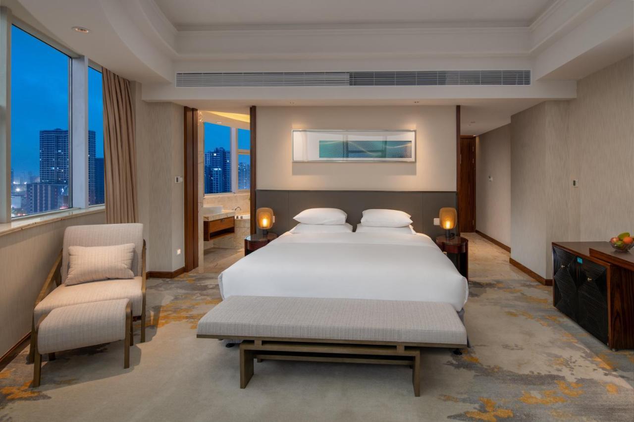 Golden Shining New Century Grand Hotel بيهاي المظهر الخارجي الصورة